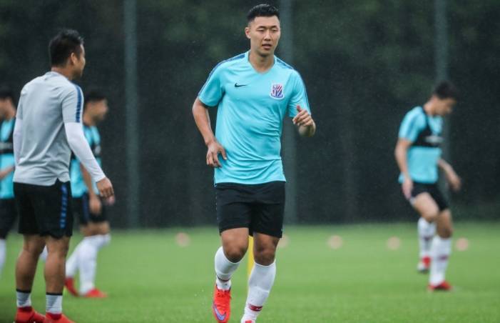 包含转折点拜仁慕尼黑手感冰凉，中超集结日攻防权衡，质疑声仍在，心理建设被强调的词条爱游戏体育网页版